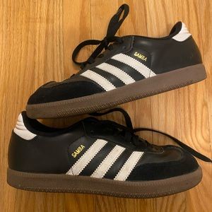 Adidas sambas size 4.5 mens/6.5 womens